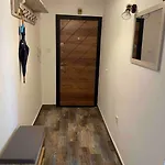 Apartament Sunny Seaside Retreat In