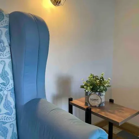 Apartman Sunny Seaside Retreat In *